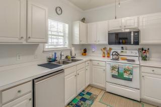 Resort Pool and Golf Centrally Located NMB Retreat! - North Myrtle Beach - 2