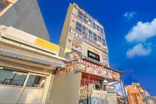 SPOT ON Royal King Guest House - 2