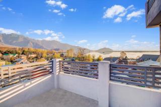 Hotel O Wave Inn - 2