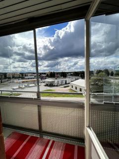 Lovely City Center Apartment with Free Parking - 4
