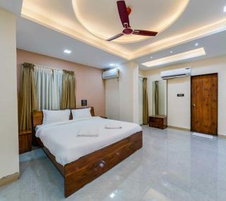 Townhouse Oak Karkamb Road Solapur Formerly Grand Residency - 8