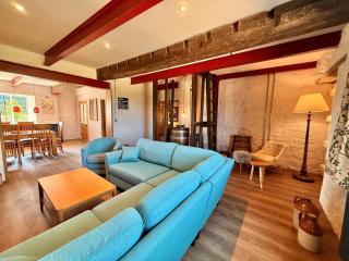 Luxury 3 Bedroom Cider Barn Somerset Countryside - 9