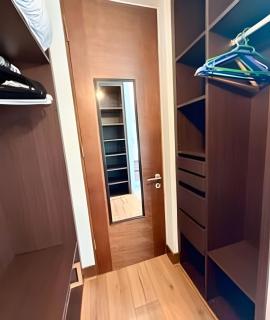 Comfort with parking and Wi-Fi Manquehue Metro Station - 2