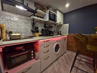 Warm Private JACUZZI Apartment - TBILISI NAT Suite - 1