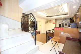 Hotel O Le Bon Ton - 7