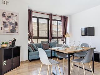 Bright & Spacious 3BR in Ta Xbiex, Full AC & WiFi - 3