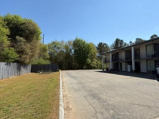 8 Inn By Capital O Americus US 19 - 1