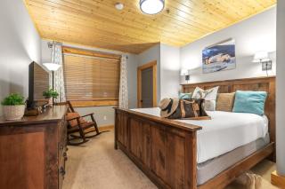 Walk to Ski Slopes Trails Cozy 2-Bedroom Recently Renovated Condo with Pool Hot Tub BBQ and AC BBL-351B by KBM Resorts - 2