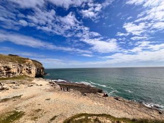 Swanage Luxury Caravan - Stunning sea views, Large decking area, Free EE WIFI, Sleeps 6, Pet Friendly on Swanage Bay View Holiday Park - 7