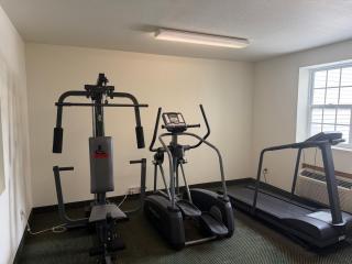 Iron Mountain Inn & Suites MI US 2 - 3