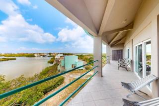 Suite B303 @ Mara Laguna *Gold Standard Certified - 4