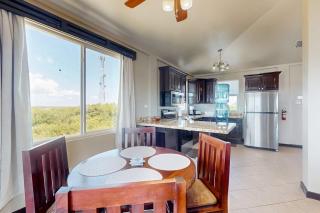 Suite B303 @ Mara Laguna *Gold Standard Certified - 3