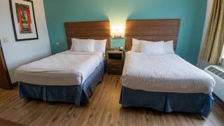 MainStay Suites Chicago Hillside - 8