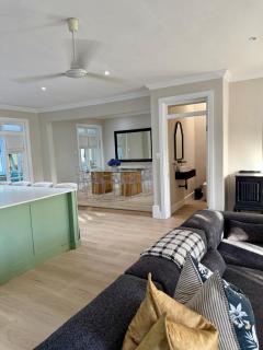 The Little Olive Villa - 9