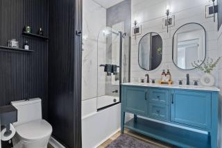 Modern Jersey City Duplex Near PATH & NYC Access - 7