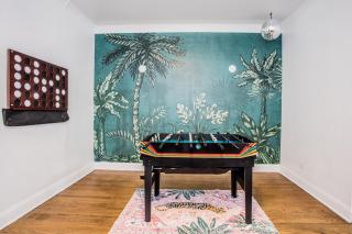 King Bed l Games l Near United Center & Walk to Train l Dedicated Workspace l Fireplace - 1