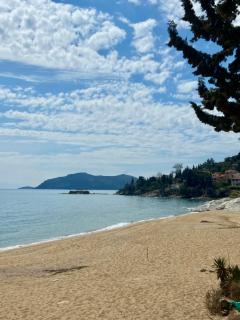 Seaside Happy Place-apartment in Palio Kavala - 5