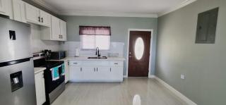 Room on Branford - 9