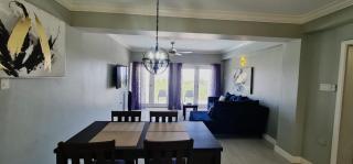 Room on Branford - 7