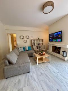 At Marousi Family 3BR apartment Parking Metro - 4