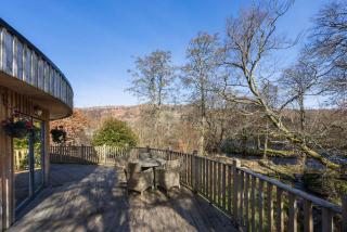The Crannog Circular Riverside Retreat with Hot Tub - 2