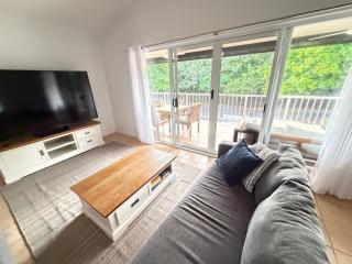 Wake to Waves | Absolute Beachfront | Sleeps 6 - 8