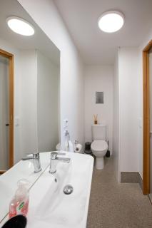 Lake Cinema Studio in Queenstown CBD! - 4