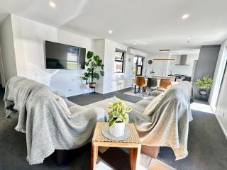 Hidden Gem Holiday Home in Wigram - 8