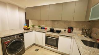 DHA PENTASQUARE - EXECUTIVE STUDIO APARTMENT By ALVIS SUITE - 3