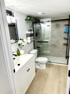 An Exquisite One-Bedroom Guest Suite - 5