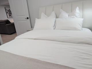 An Exquisite One-Bedroom Guest Suite - 6