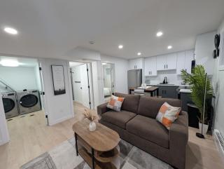 An Exquisite One-Bedroom Guest Suite - 9