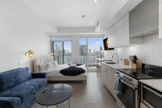 Chic Studio with Balcony & Skyline Views - Sleeps 4 - 5