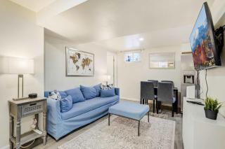 Modern 3BR Retreat Near Garden of Gods Sleeps 7 - 9