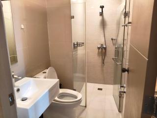 Junior 1 bedroom Across Terminal 3 Airport - 3