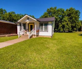 Charming home in Brighton, TN Close to Memphis - 1