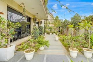 Super Townhouse Sector 47 Near Medanta - 5