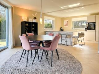 Wellness Escape with Private Sauna - 8