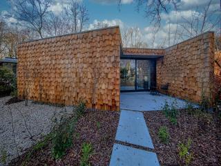 Wellness Villa with Private Hot Tub - 4