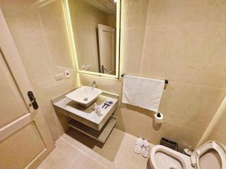 Heliopolis Rock - Cairo Airport - 0