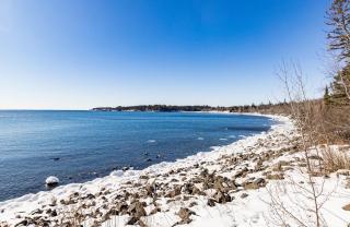 Panoramic Lake Views 1 BR King Suite & Whirlpool, Kitchen and Hot Tub - 5