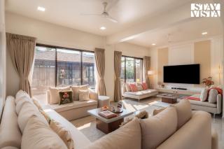 StayVista's Amelia - 5BHK Villa with Bar & Alfresco Dining - 8