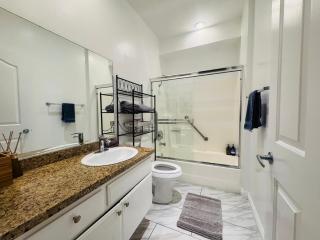 Lacma Amazing Studio Apartment - 5