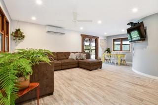 Coastal Vacation Home Ideal for Large Groups - 1