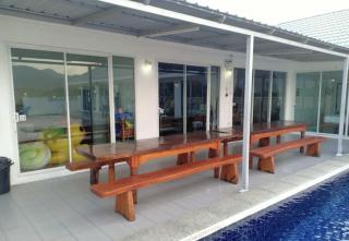 7-Bedroom Villa with XXL Pool for Groups of Friends - 7