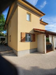 Villa Dora - Mediterranean family house for 9 with private garden, BBQ, sea view and private parking for 4 cars - 7