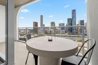 Fab! Skyline CBD views over South Bank - 7