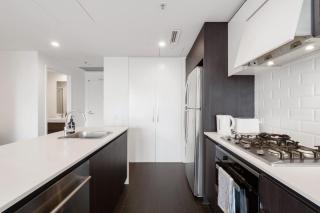 Fab! Skyline CBD views over South Bank - 2