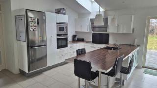 Luxury Holiday Home Near Beach And Restaurant - 8