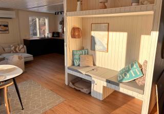 Lovely Holiday Home With Garden Near Water - 1